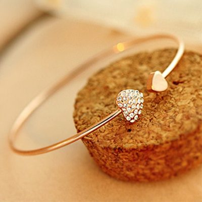 L043 New Fashion LOVE Crystal Double Heart Cuff Bracelet & Bangles for Women Lady Jewelry Charm Open Bracelet Valentine’s Gift