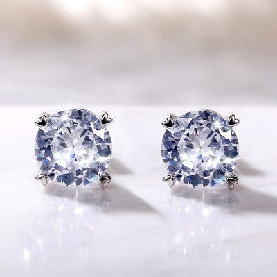 New Classic Design Single Crystal Cubic Zirconia Stud Earrings for Women Ear Piercing Simple Versatile Girl Jewelry Wholesale